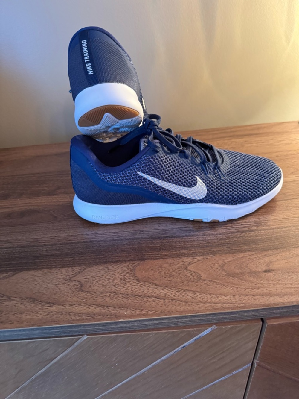 Nike Men’s Navy and White Training Sneakers